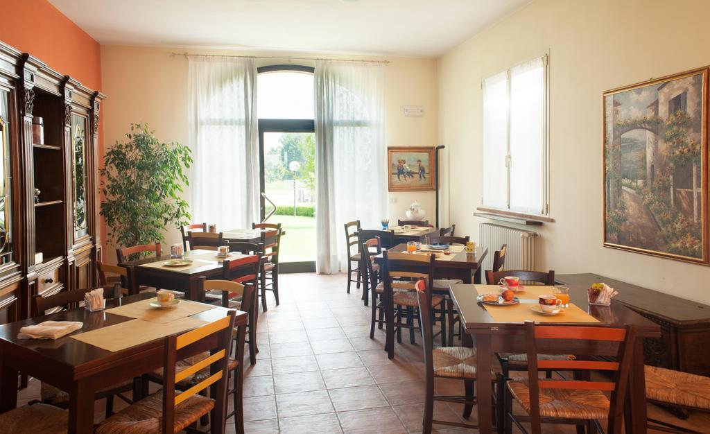 Agriturismo Il Mondo Guest House Parma Luaran gambar